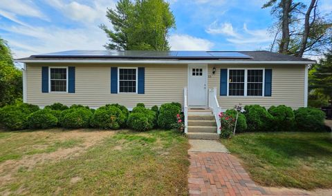 53 Walker Rd Shirley MA 01464