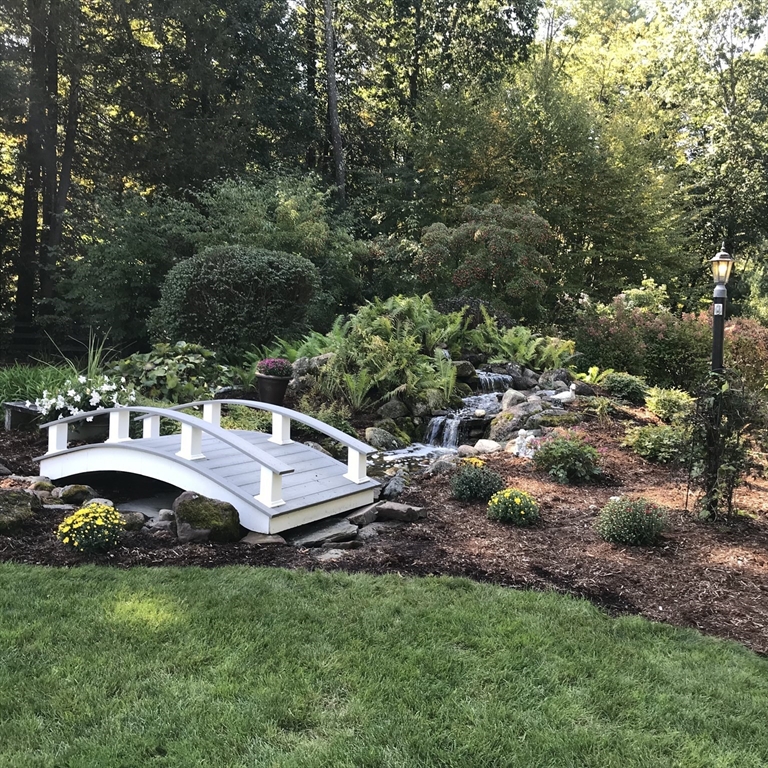 14 Ridgewood Rd