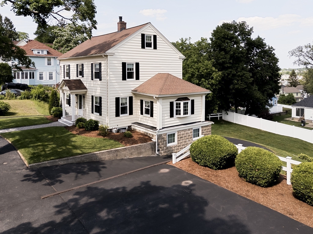 20 Blaine Ave