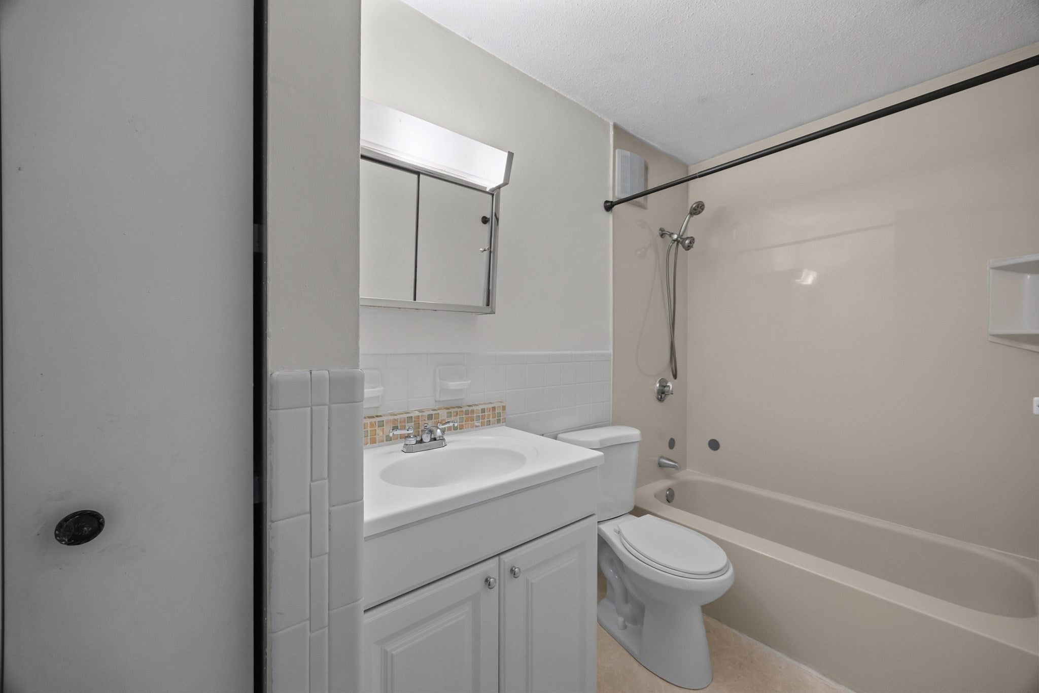 9 Thayer Pond Dr #8, Oxford, MA, 9 Thayer Pond Dr #8, Oxford, MA Photo #22