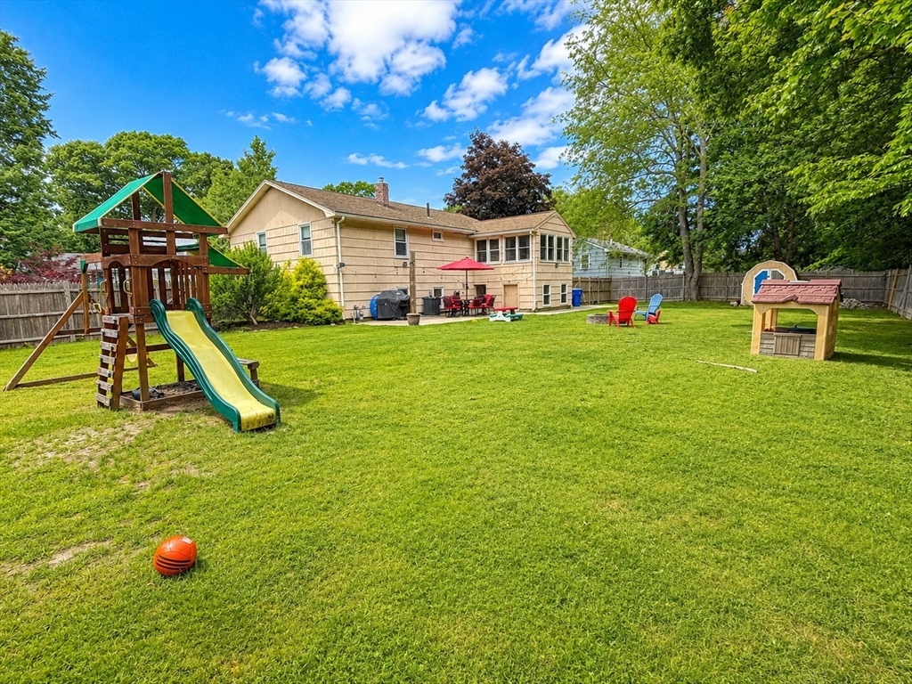 174 Damon Rd