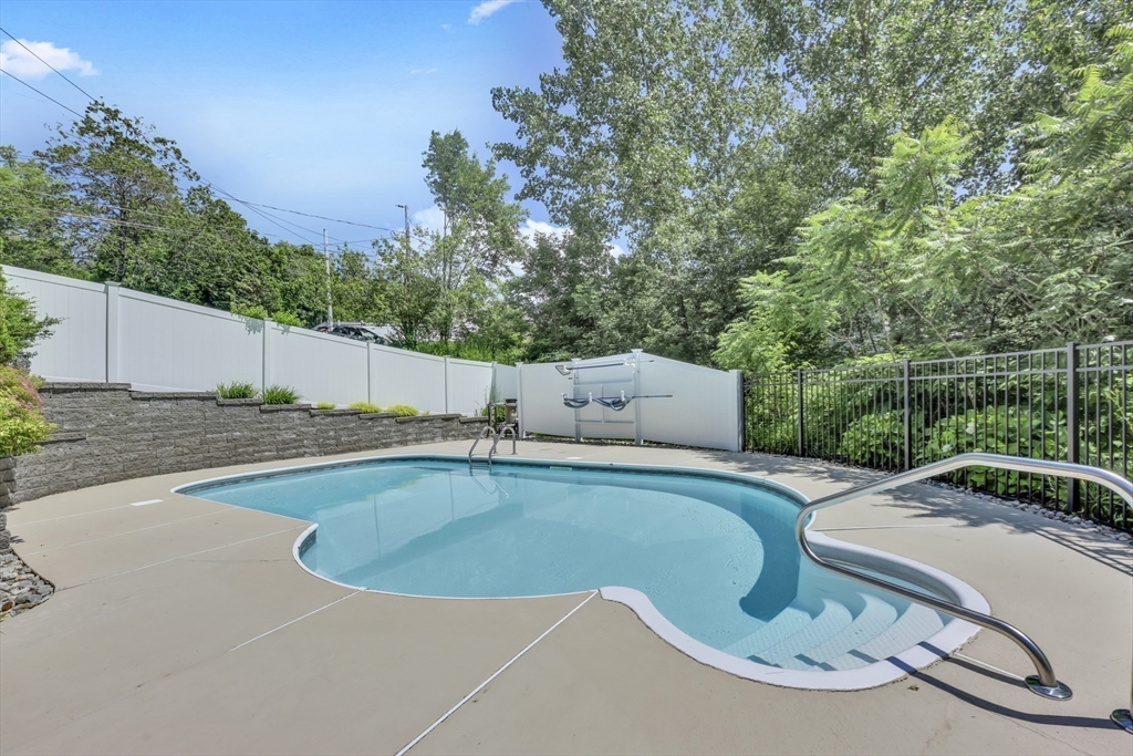 42 Mcgregory Rd