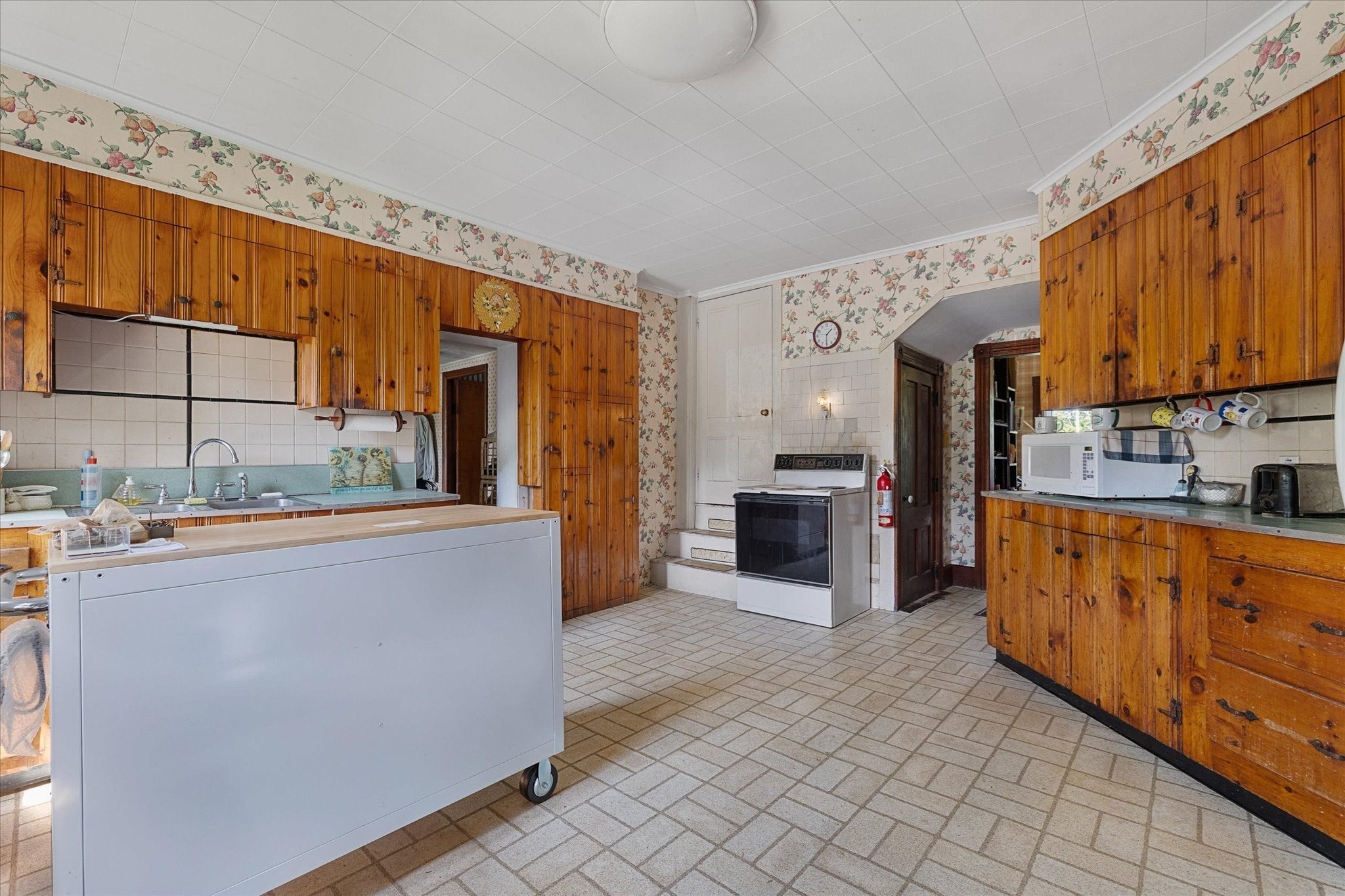 99 Lovett Rd