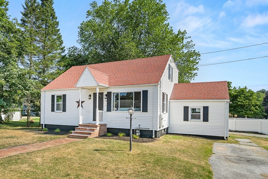 12 Paulette Ave