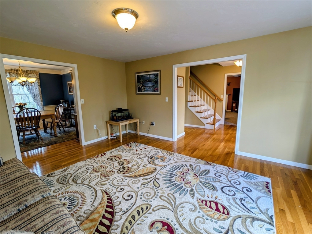 6 Marrissa Cir