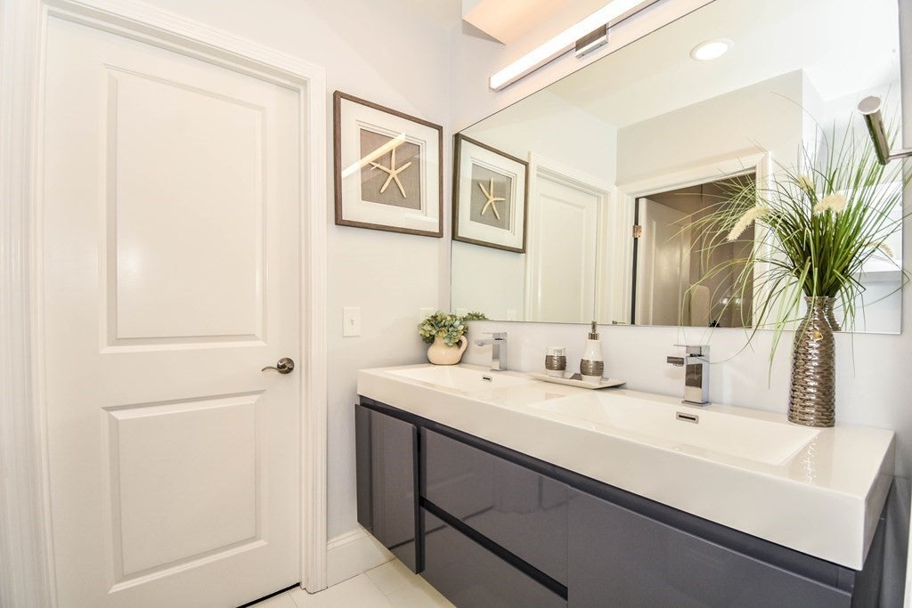 15 Howard St #A, Arlington, MA, 15 Howard St #A, Arlington, MA Photo #6