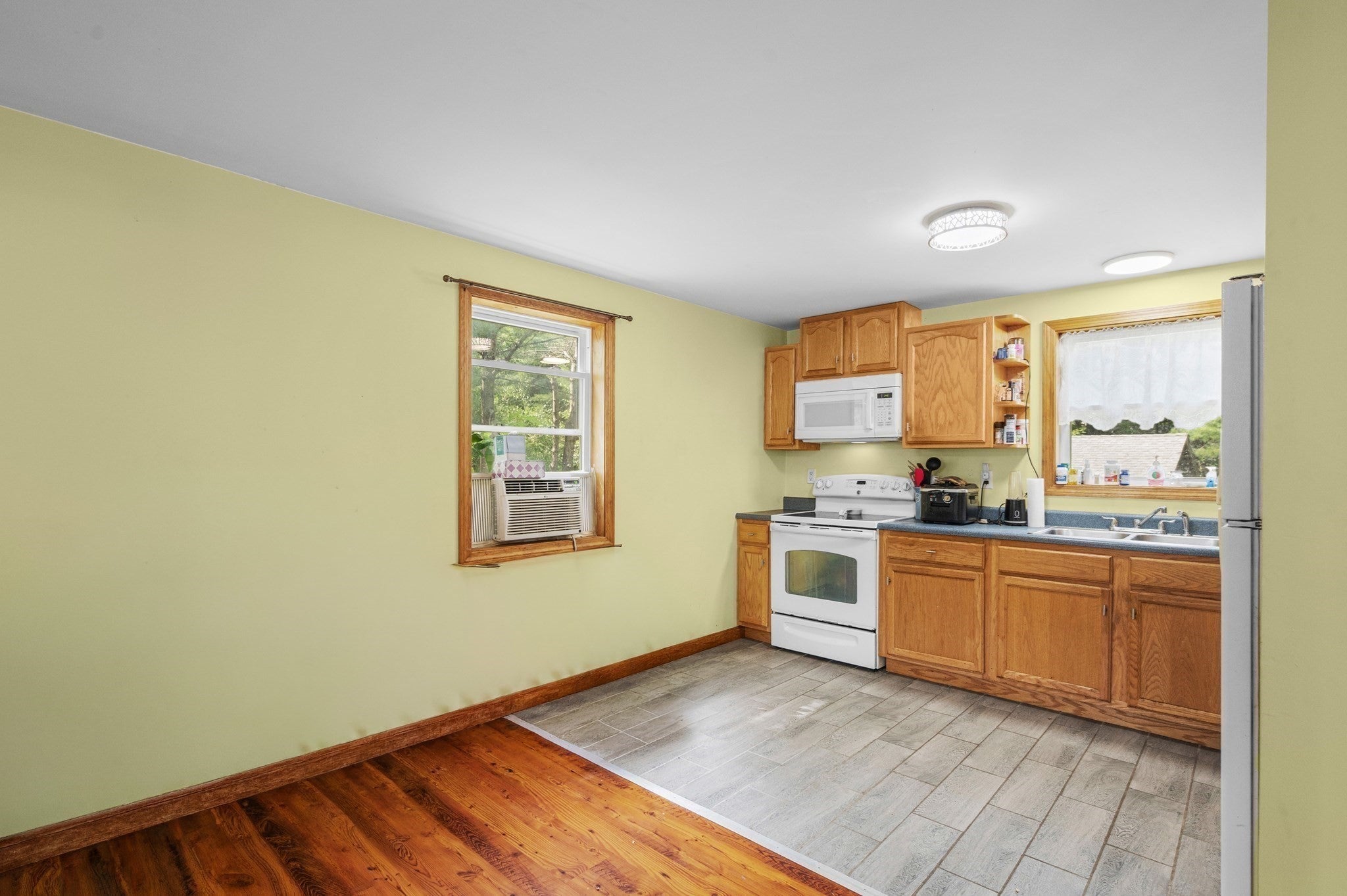 90 West St, Wendell, MA, 90 West St, Wendell, MA Photo #6