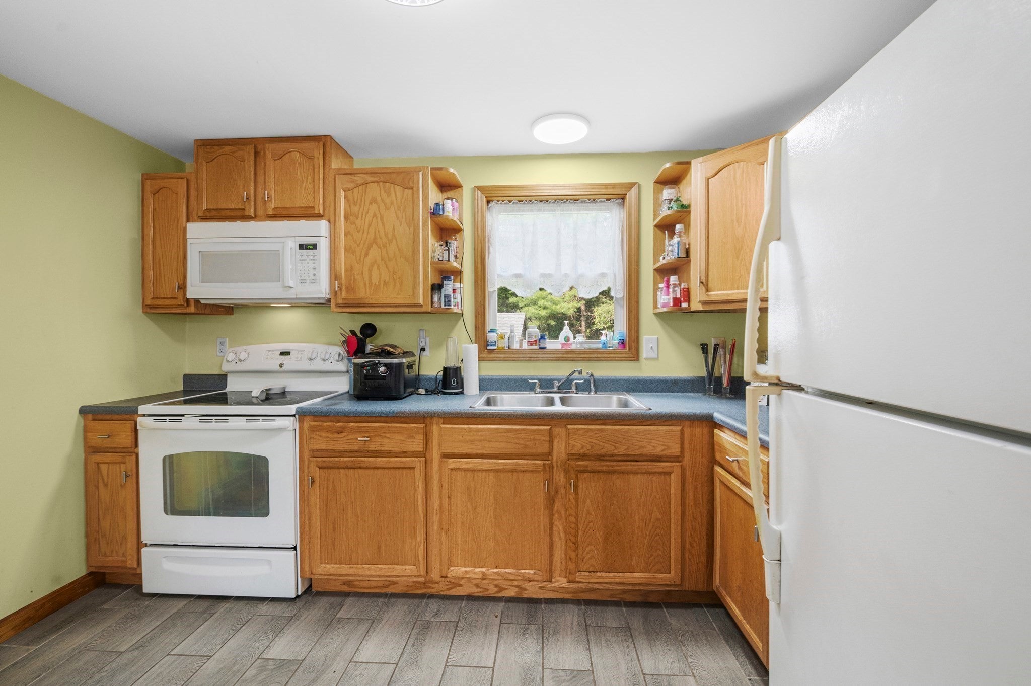 90 West St, Wendell, MA, 90 West St, Wendell, MA Photo #8