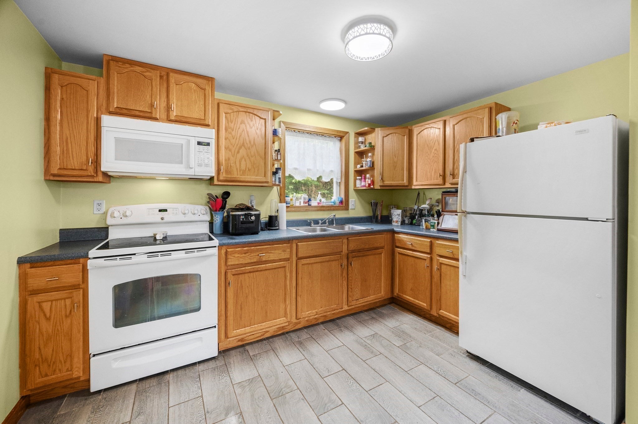 90 West St, Wendell, MA, 90 West St, Wendell, MA Photo #7
