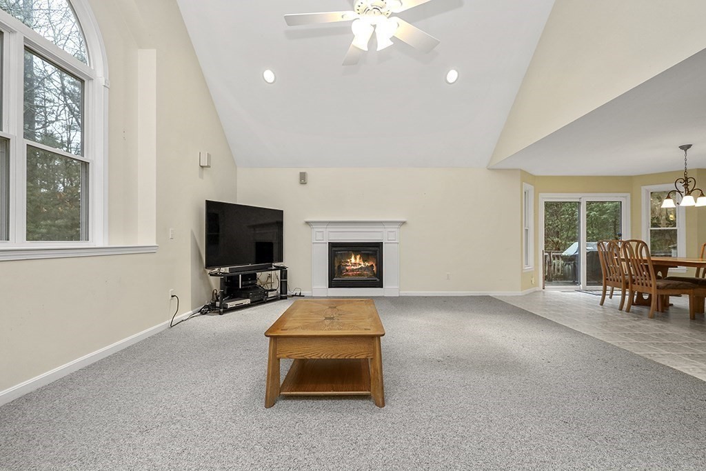 326 Mill St