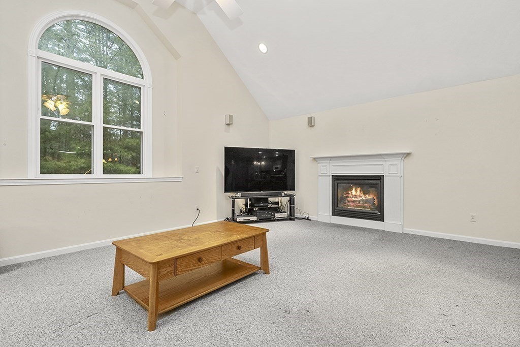 326 Mill St