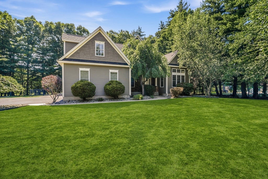 17 Bissonnette Cir