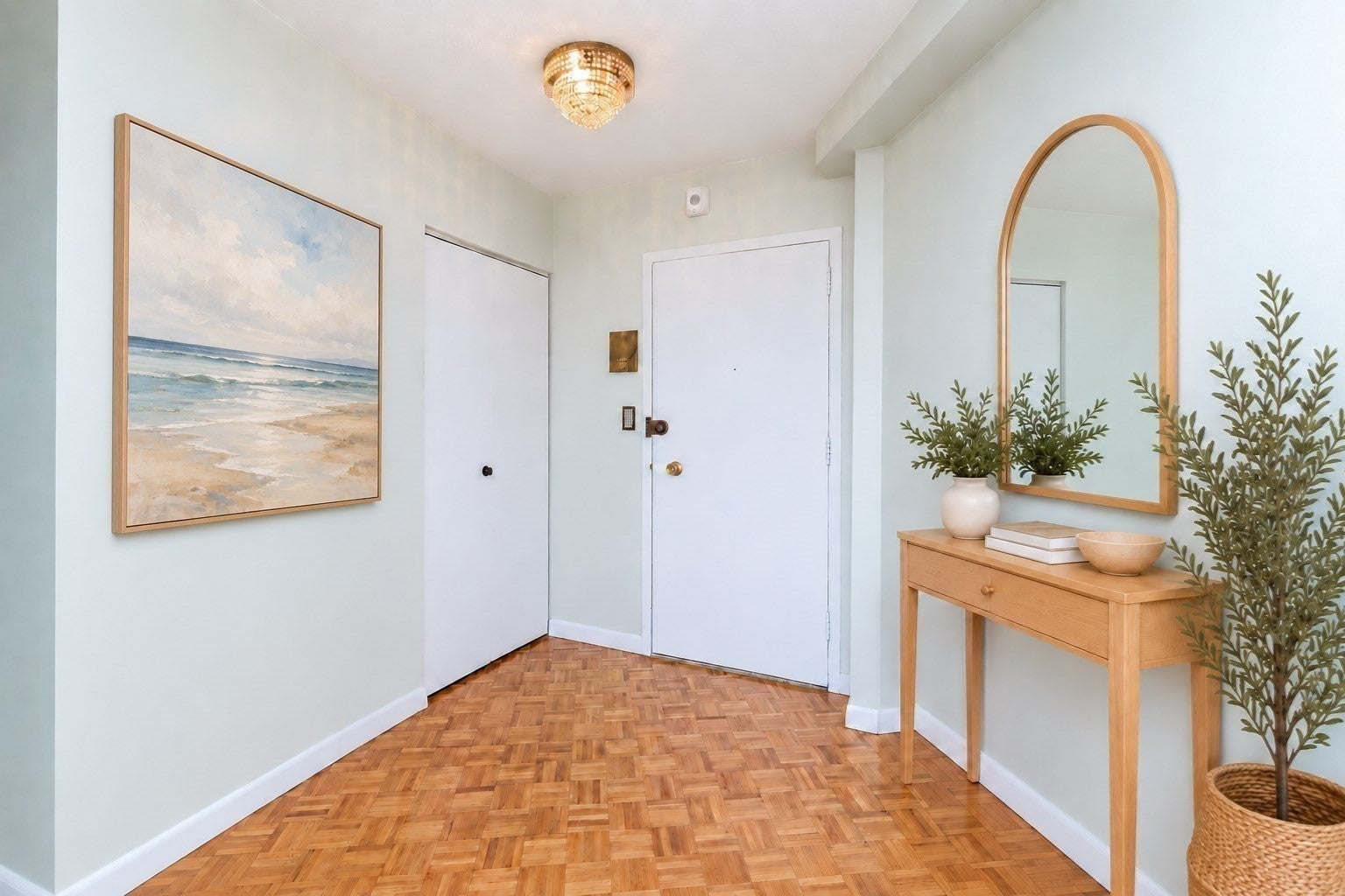 300 Lynn Shore Drive 811