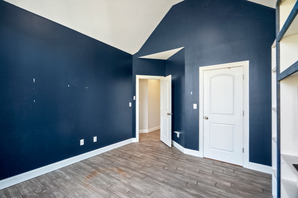 East Kingston, New Hampshire 03827, United States, 3 Bedrooms Bedrooms, ,3 BathroomsBathrooms,Residential,Pending,114179