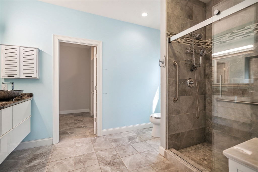 East Kingston, New Hampshire 03827, United States, 3 Bedrooms Bedrooms, ,3 BathroomsBathrooms,Residential,Pending,114179