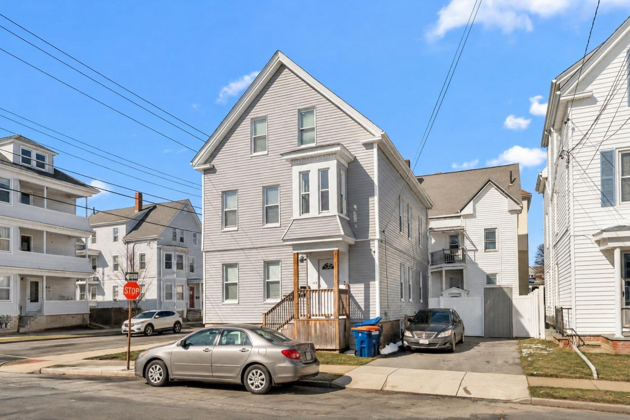 Photo of 105 Thompson St, New Bedford, MA