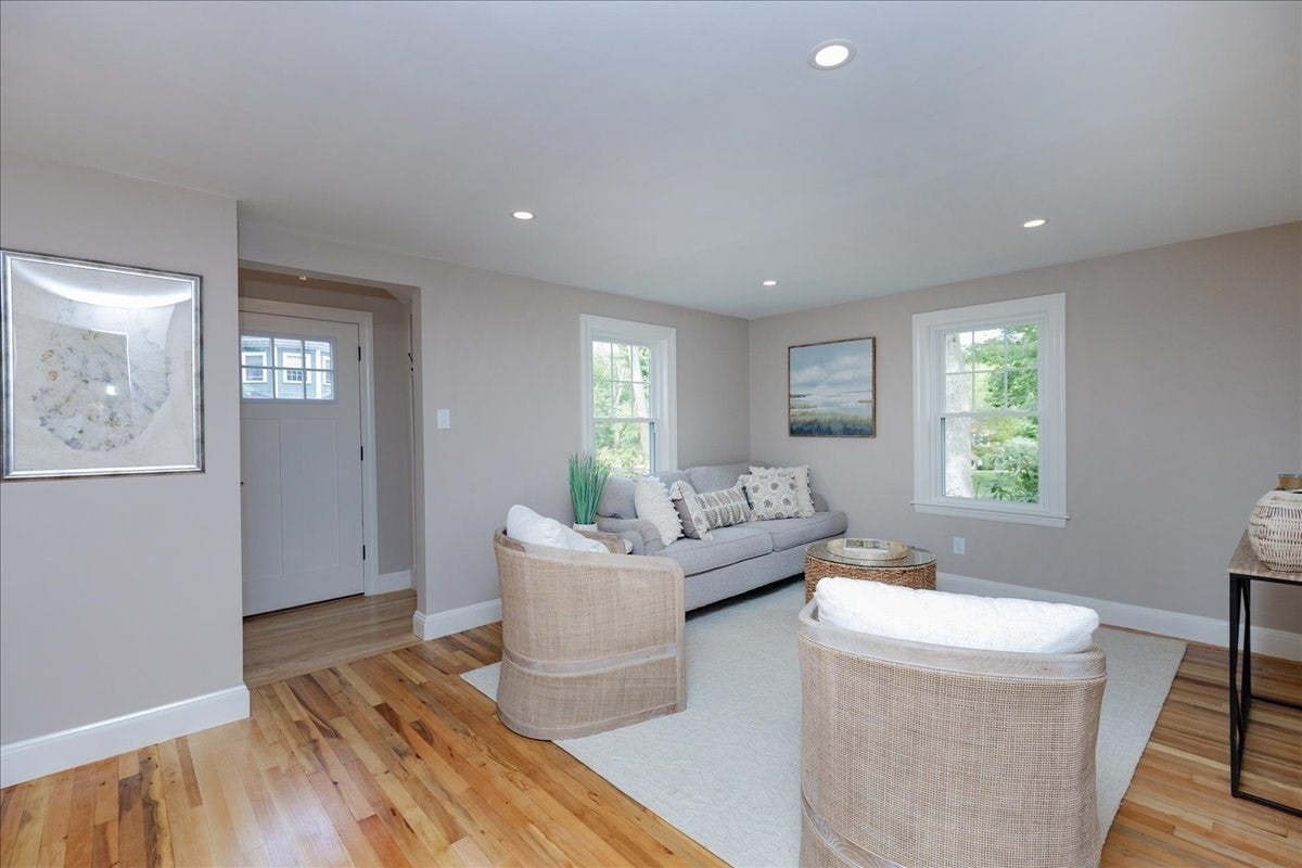 39 Birch St, Tewksbury, MA Photo #5
