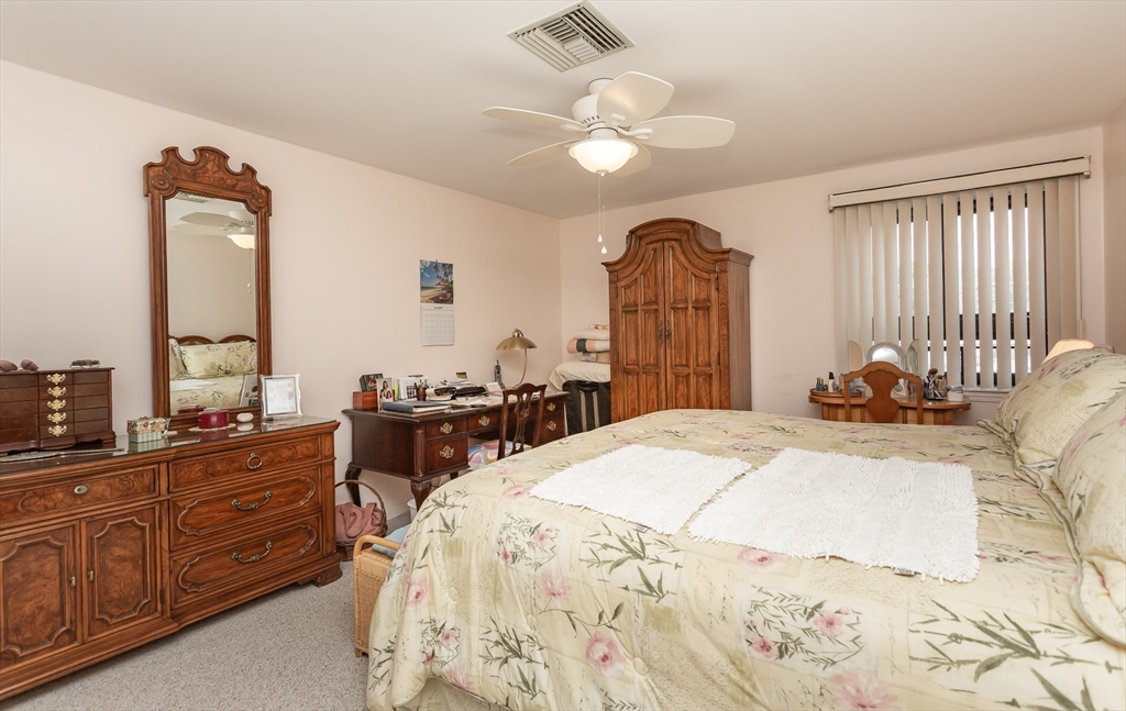 4234 N Main St #5A5, Fall River, MA Photo #13