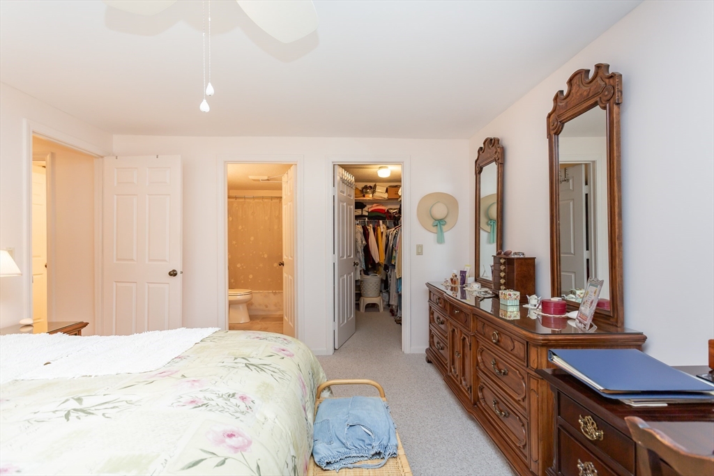 4234 N Main St #5A5, Fall River, MA Photo #12