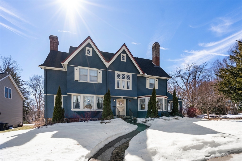 25 Kenwood Ave