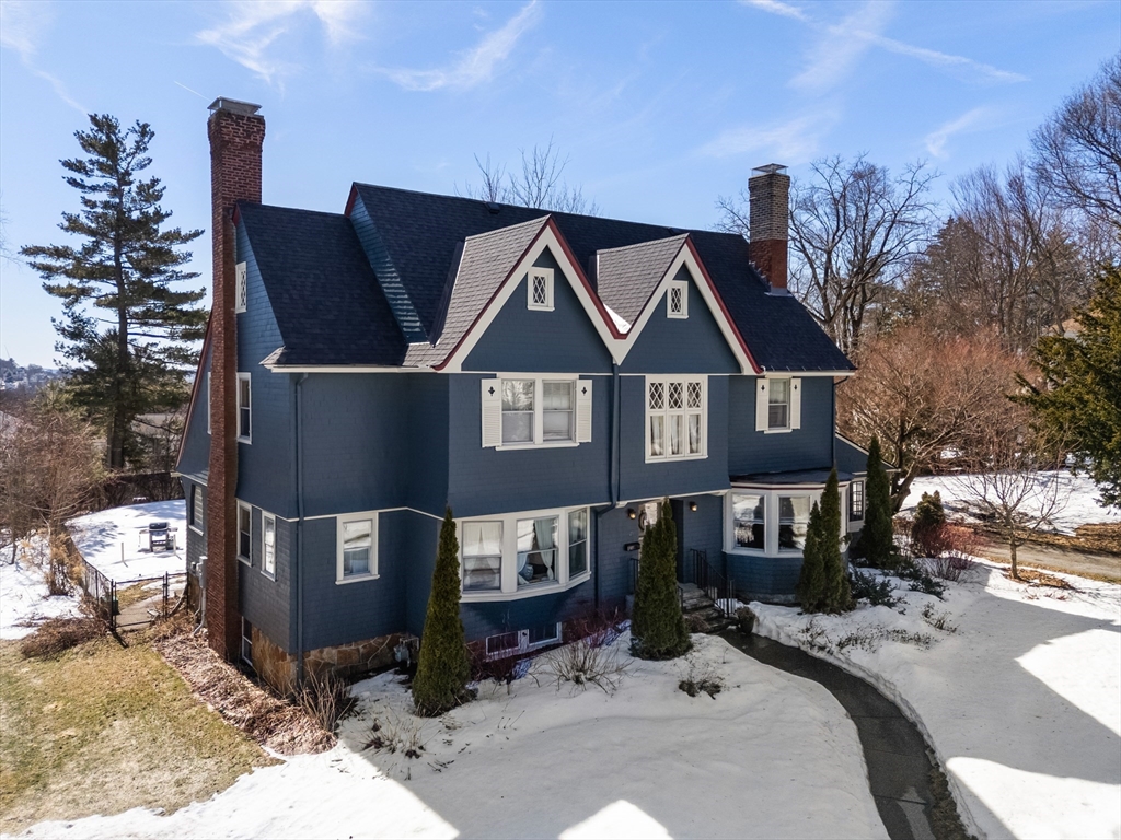 25 Kenwood Ave