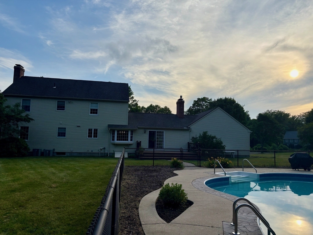 3 Christopher Circle