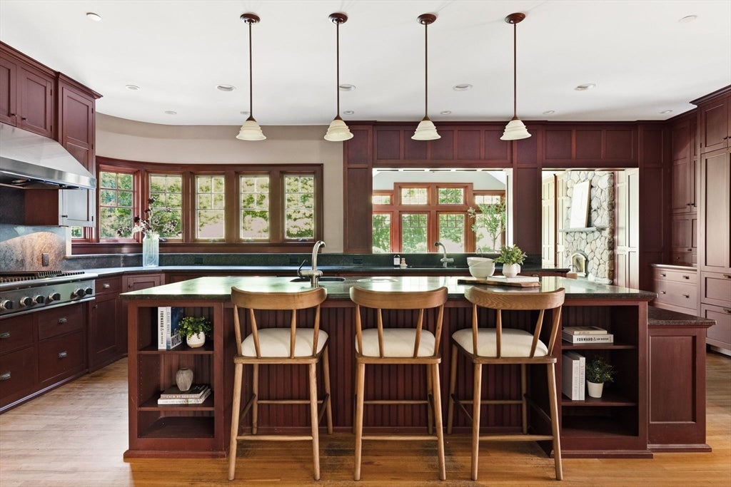 21 Jeffrey Road, Wayland, MA Photo #7