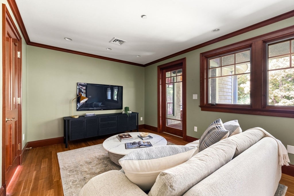 21 Jeffrey Road, Wayland, MA Photo #14