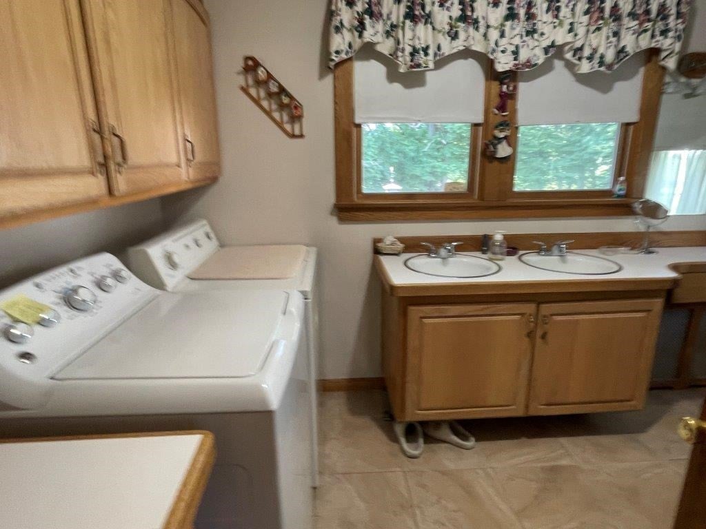 77 Newton ST, Greenfield, MA, 77 Newton ST, Greenfield, MA Photo #14