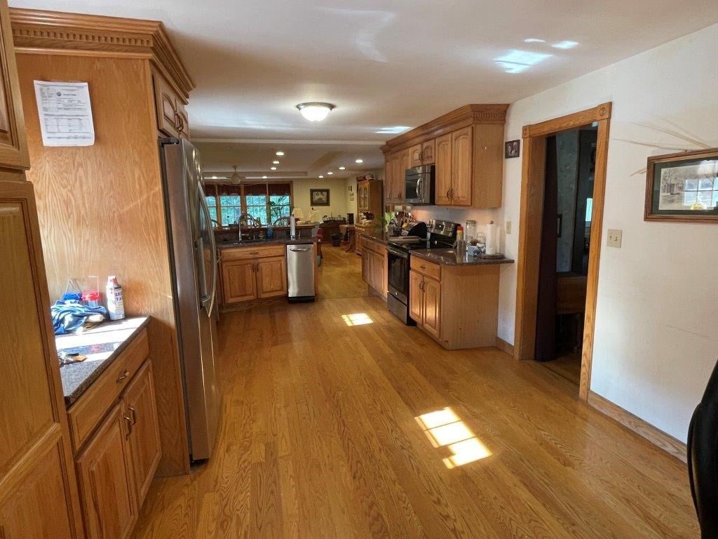 77 Newton ST, Greenfield, MA, 77 Newton ST, Greenfield, MA Photo #12