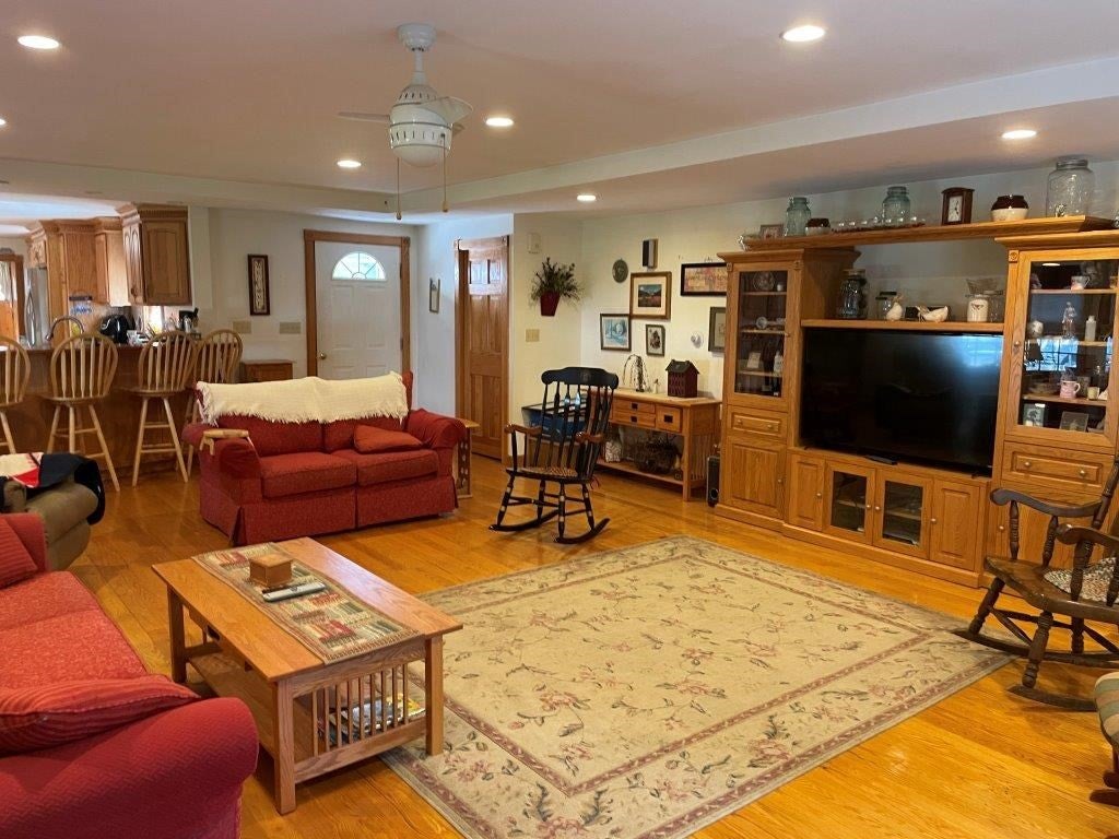 77 Newton ST, Greenfield, MA, 77 Newton ST, Greenfield, MA Photo #6