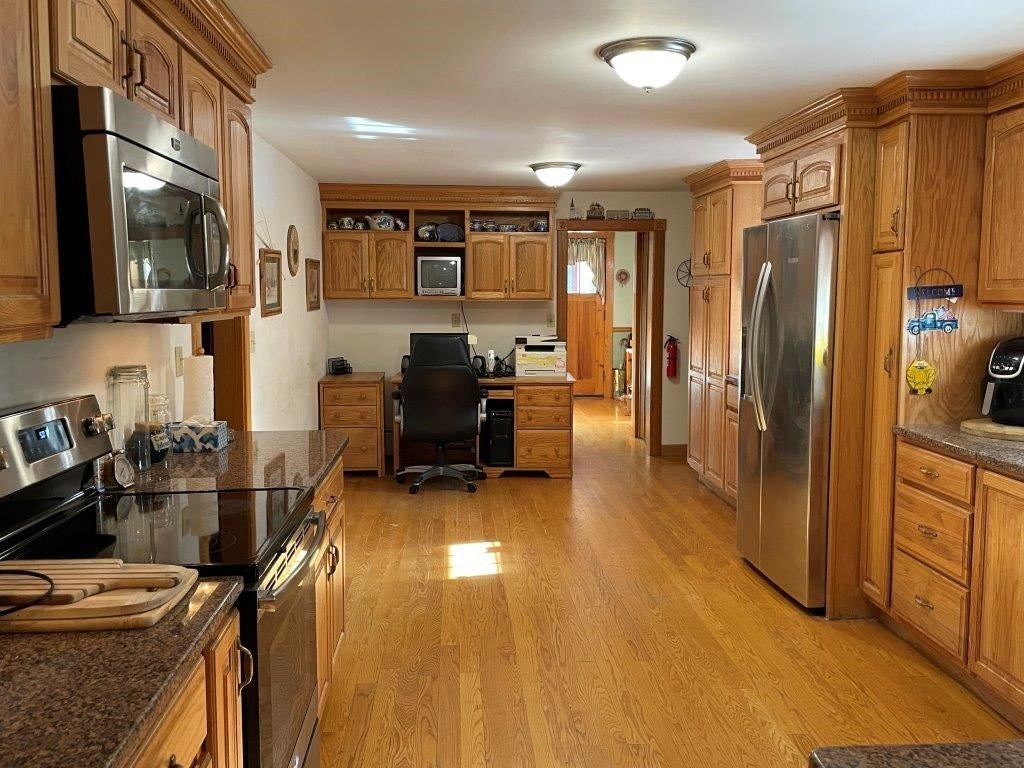 77 Newton ST, Greenfield, MA, 77 Newton ST, Greenfield, MA Photo #9