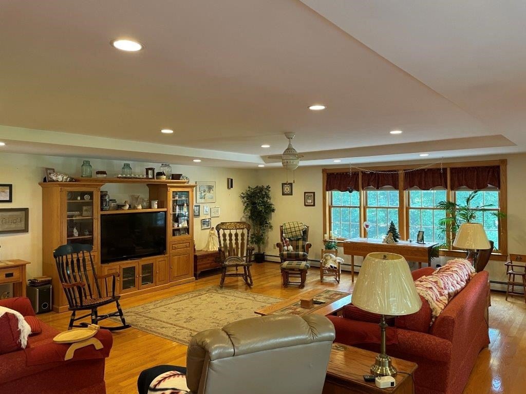 77 Newton ST, Greenfield, MA, 77 Newton ST, Greenfield, MA Photo #5