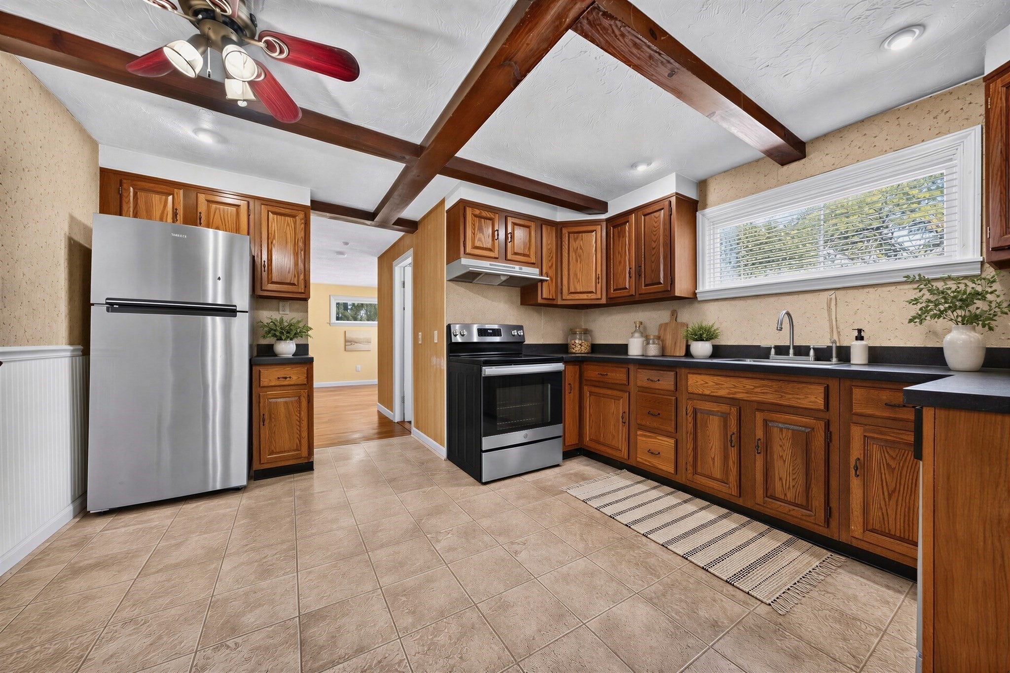31 Westmorland Dr, Worcester, MA, 31 Westmorland Dr, Worcester, MA Photo #4