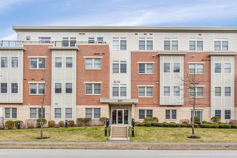 321 Hammond Pond Parkway 103 Brookline MA 02467