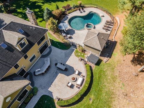 94 Elm St Medfield MA 02052