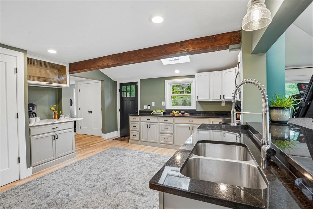 185 West Main St, Millbury, MA Photo #11
