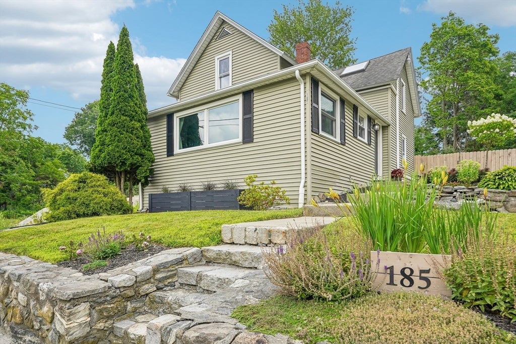 185 West Main St, Millbury, MA Photo #1