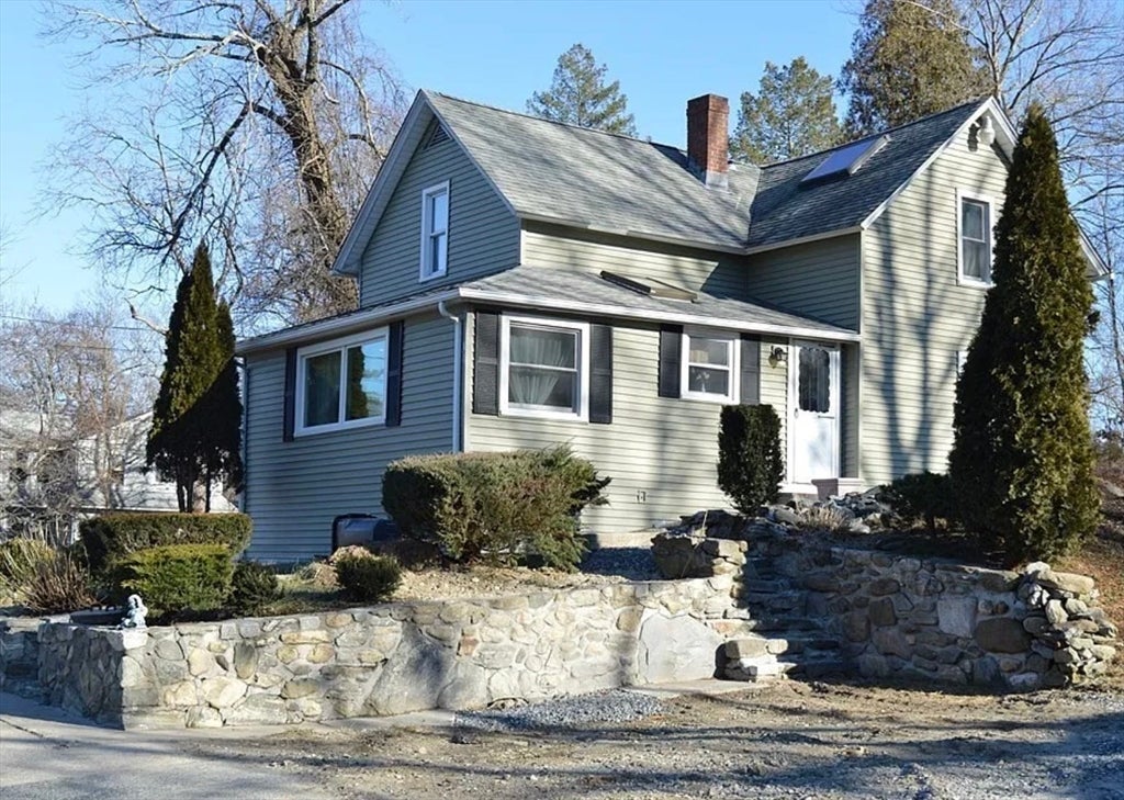 185 West Main St