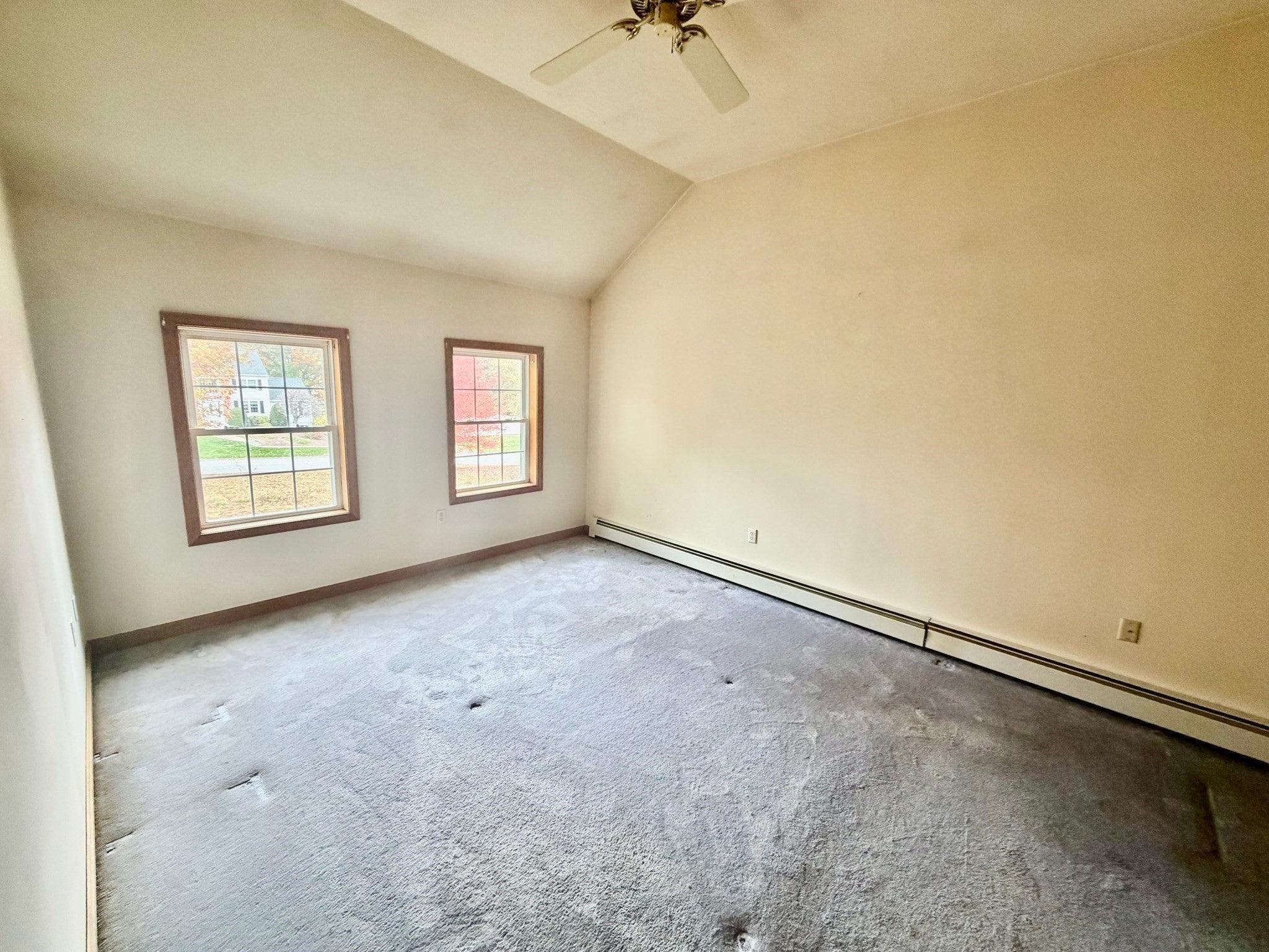 40 Fairview Ave