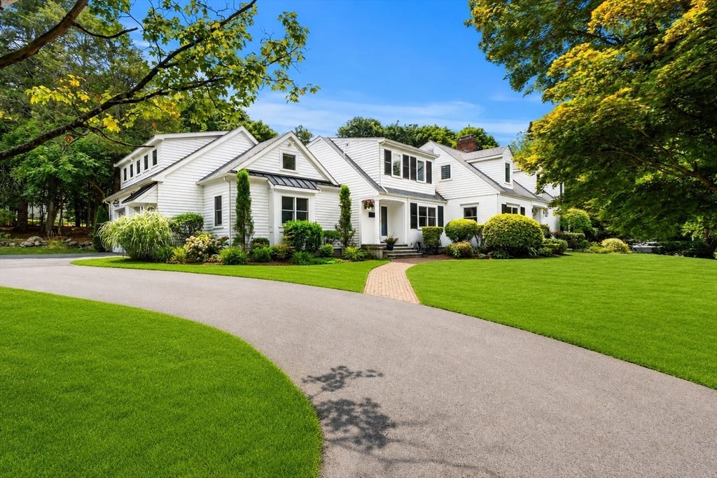 Photo of 23 Pleasant Valley Rd, Westwood, MA