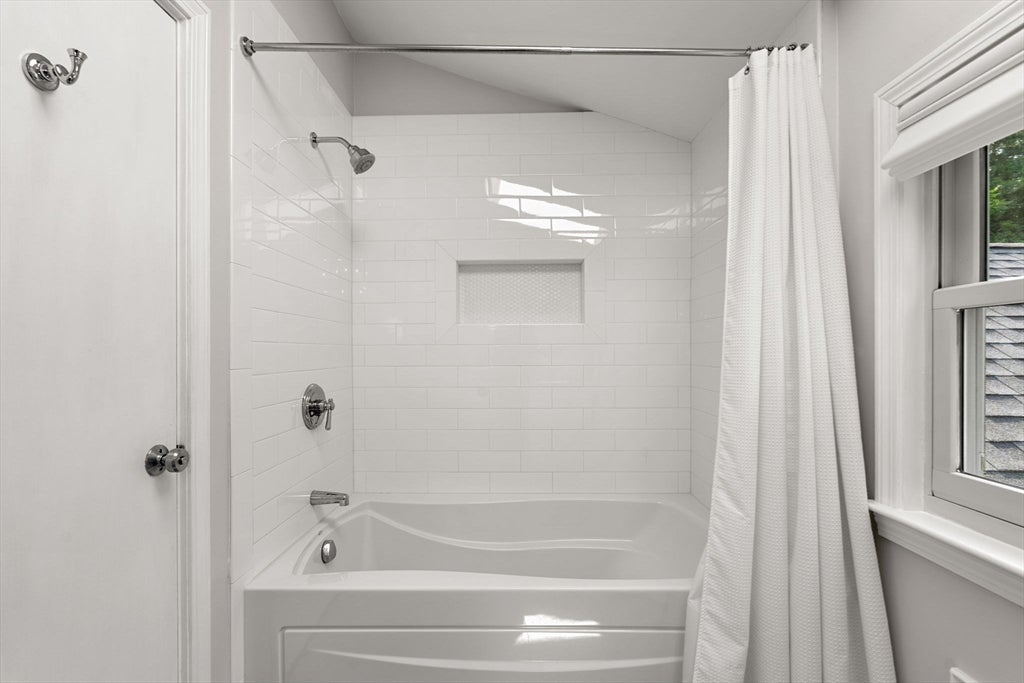 23 Pleasant Valley Rd, Westwood, MA, 23 Pleasant Valley Rd, Westwood, MA Photo #21
