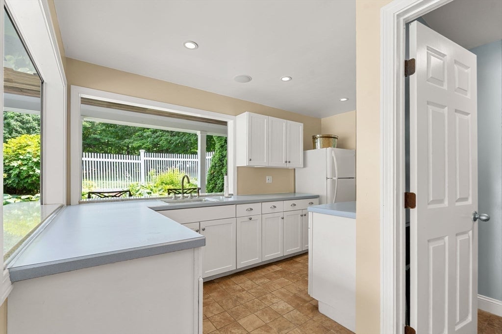 23 Pleasant Valley Rd, Westwood, MA, 23 Pleasant Valley Rd, Westwood, MA Photo #38