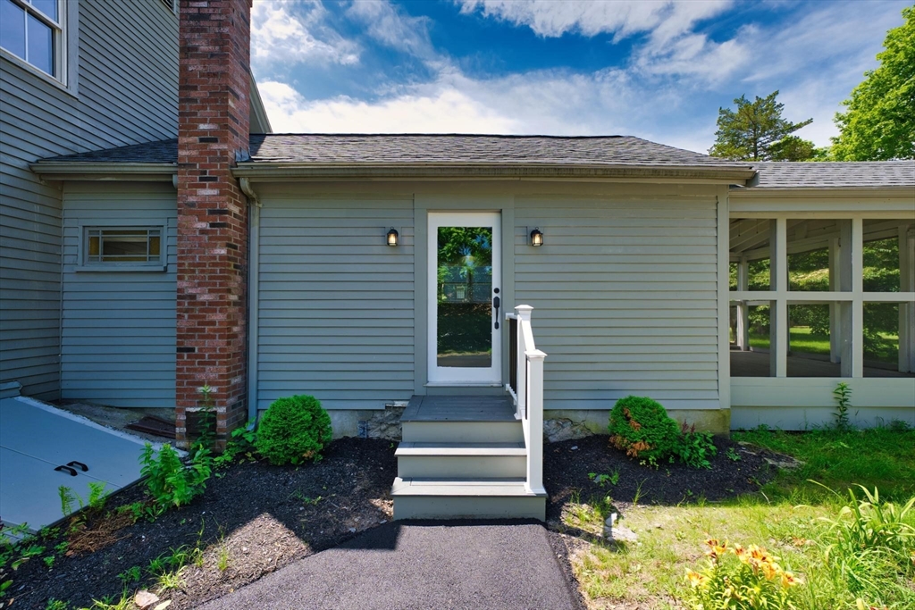 6 Nemasket Street