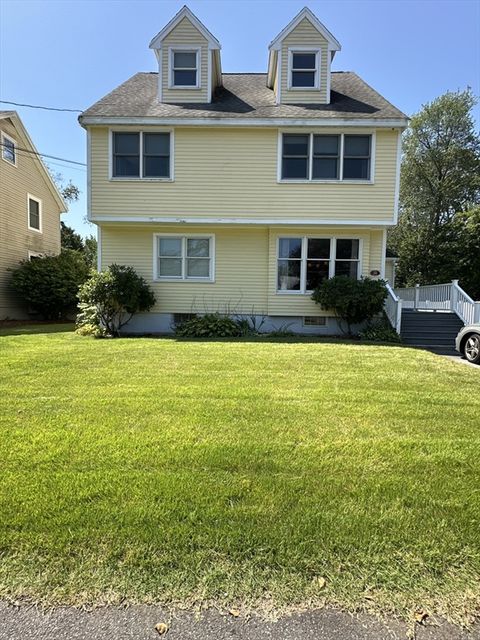 18 Walton Street Wakefield MA 01880