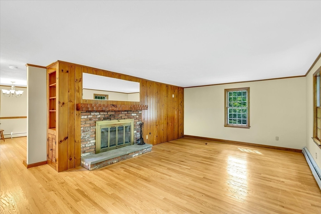 Sandwich, Massachusetts 02563, United States, 3 Bedrooms Bedrooms, ,2 BathroomsBathrooms,Residential,Active,220512