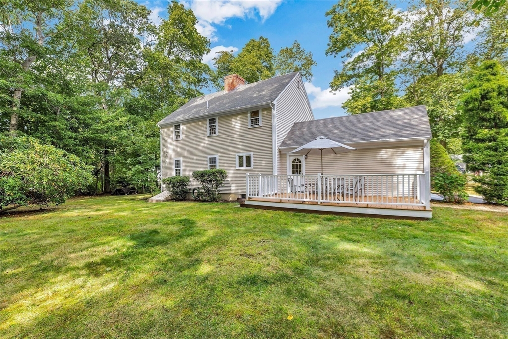 Sandwich, Massachusetts 02563, United States, 3 Bedrooms Bedrooms, ,2 BathroomsBathrooms,Residential,Active,220512