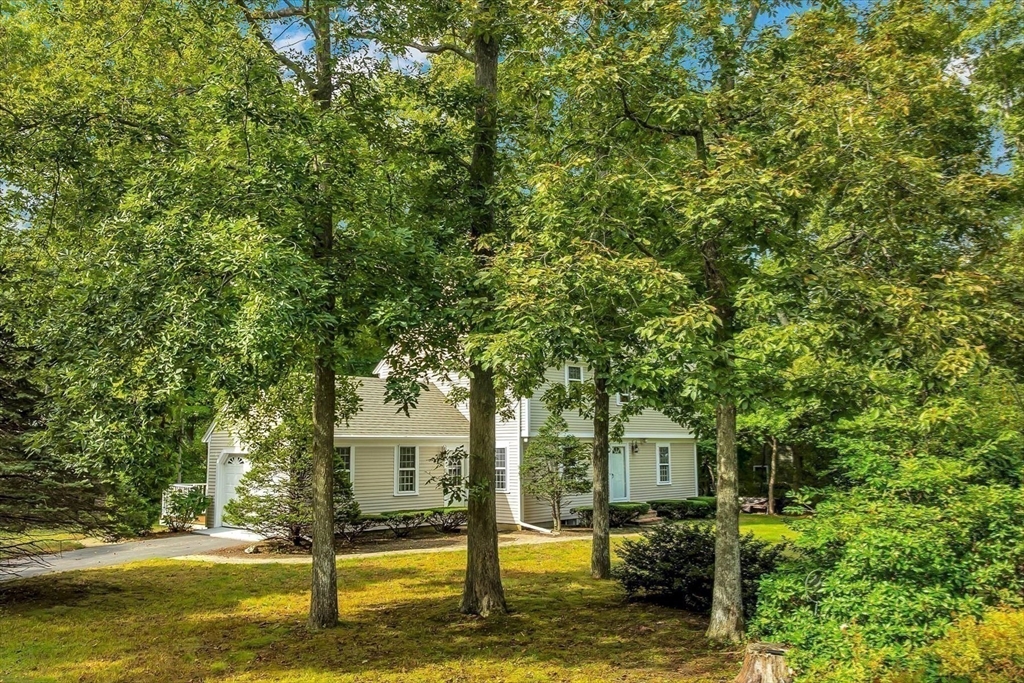 Sandwich, Massachusetts 02563, United States, 3 Bedrooms Bedrooms, ,2 BathroomsBathrooms,Residential,Active,220512