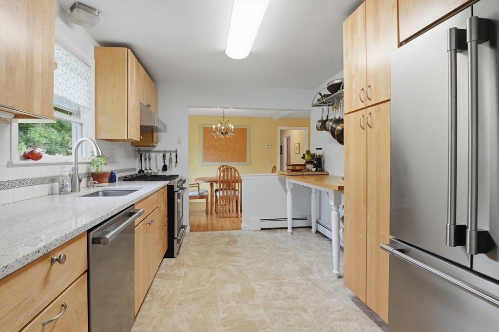 11 Farmington Circle, Marlborough, MA, 11 Farmington Circle, Marlborough, MA Photo #8