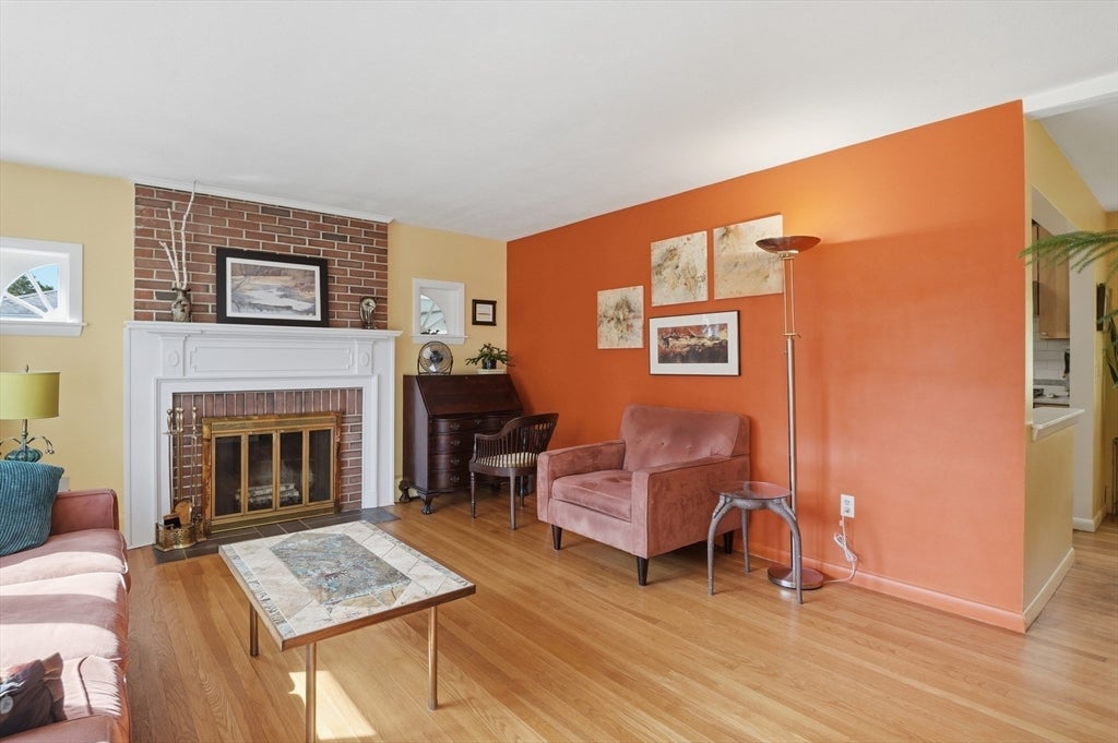 11 Farmington Circle, Marlborough, MA, 11 Farmington Circle, Marlborough, MA Photo #3